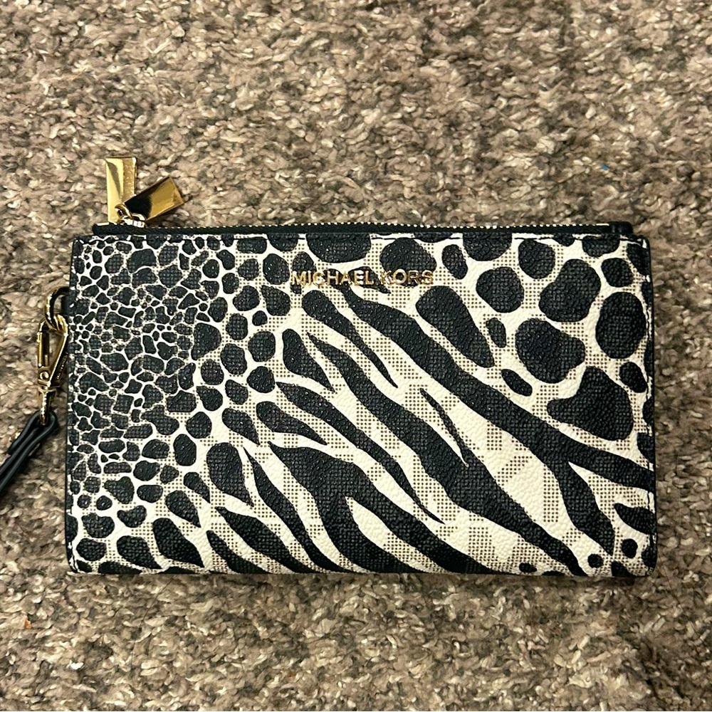 Michael Kors wallet